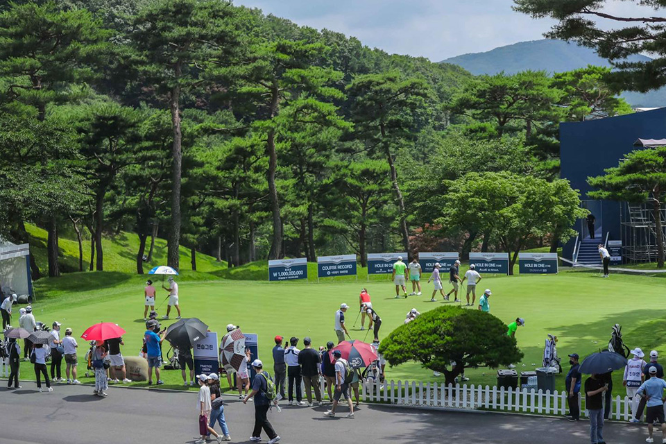 TJDT  FAMILY in Korea Day 1 in Korea Visit to KLPGA Tour DAEBO hausD Open