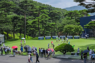 TJDT  FAMILY in Korea Day 1 in Korea Visit to KLPGA Tour DAEBO hausD Open